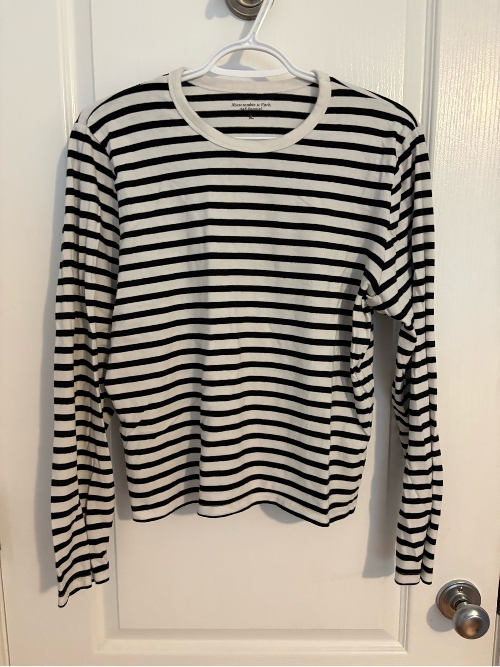 Abercrombie & Fitch Black & White Striped Long Sleeve Tee
